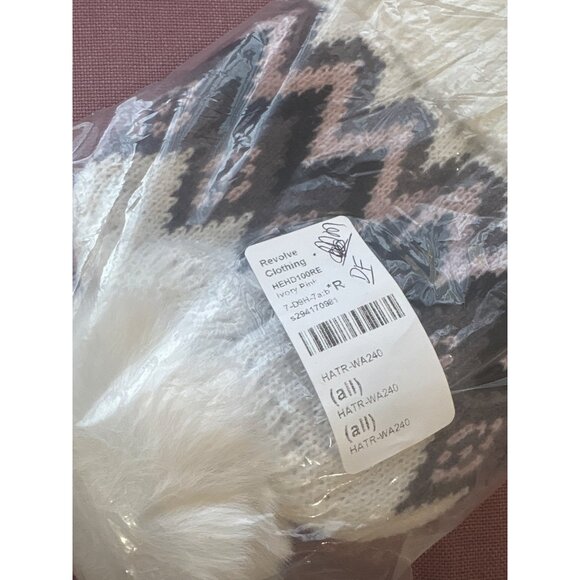 Hat Attack Fair Isle Beanie in Ivory Pink New Womens Winter Hat - Picture 7 of 7